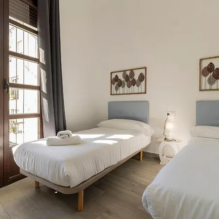 Allo Arroyo Catedral Apartment *