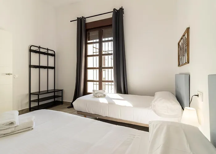 Allo Arroyo Catedral Apartamento *